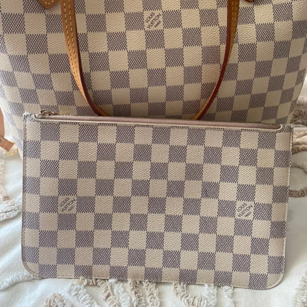 Authentic Louis Vuitton Neverfull Pouch Damier Azur